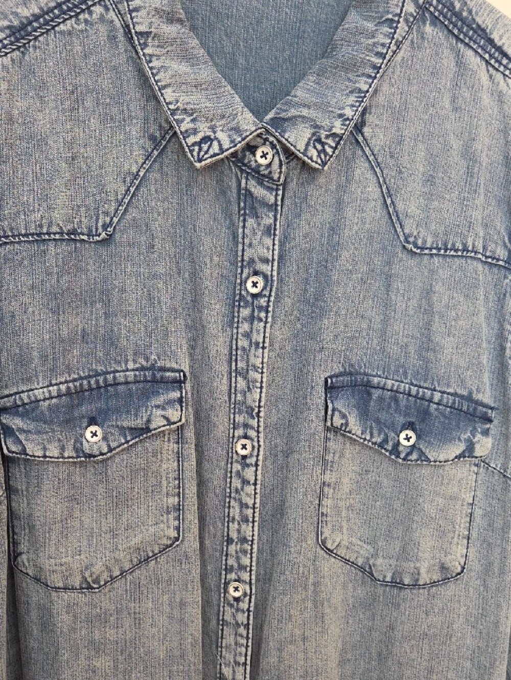 Zenana Outfitters Light Blue Denim Button-Down Shirt - Picture 3 of 6